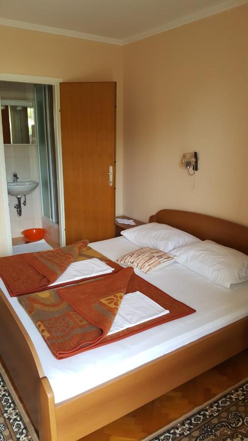 Anka Bunic Bed & Breakfast ราบ ภายนอก รูปภาพ