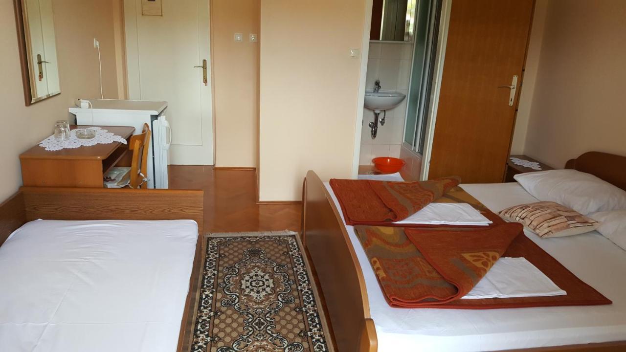 Anka Bunic Bed & Breakfast ราบ ภายนอก รูปภาพ