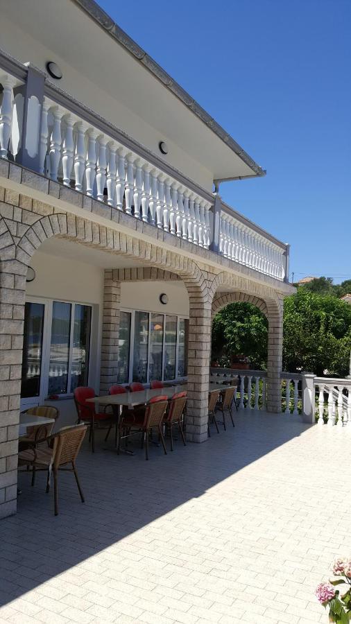 Anka Bunic Bed & Breakfast ราบ ภายนอก รูปภาพ